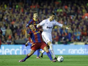 Fotbollsmatch mellan real madrid och barcelona
