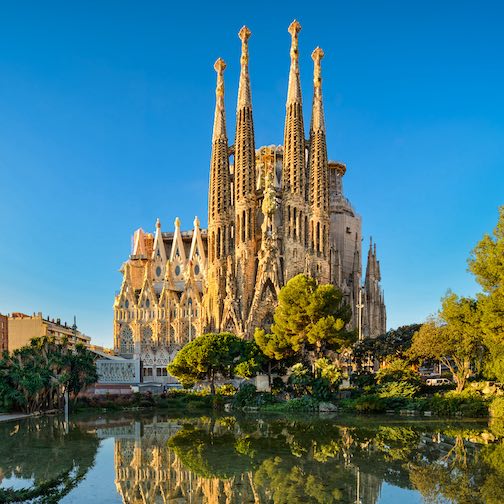 Kyrkan Sagrada Familia i Barcelona